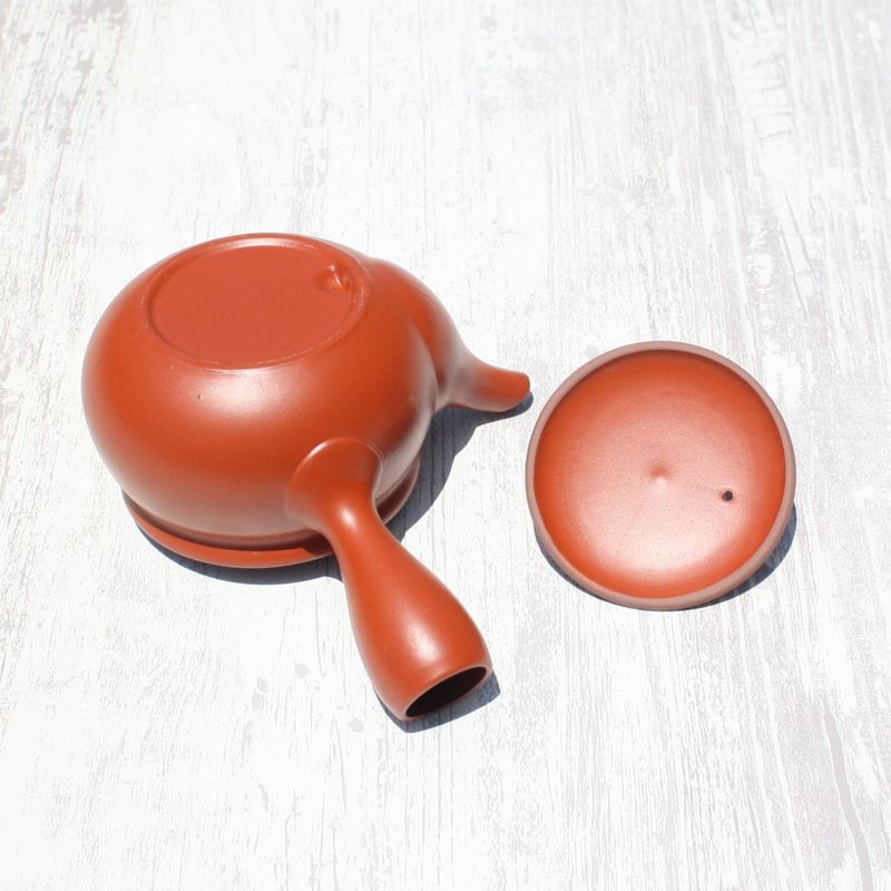 常滑焼 里山窯 朱泥平つぼ型無地急須 ステンレスアミ 日本製