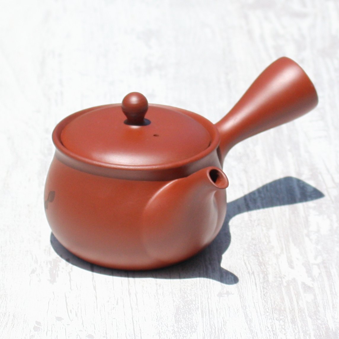 常滑焼 富仙窯 朱泥袋型松彫急須 ステンレスアミ 日本製 | とことこパーク