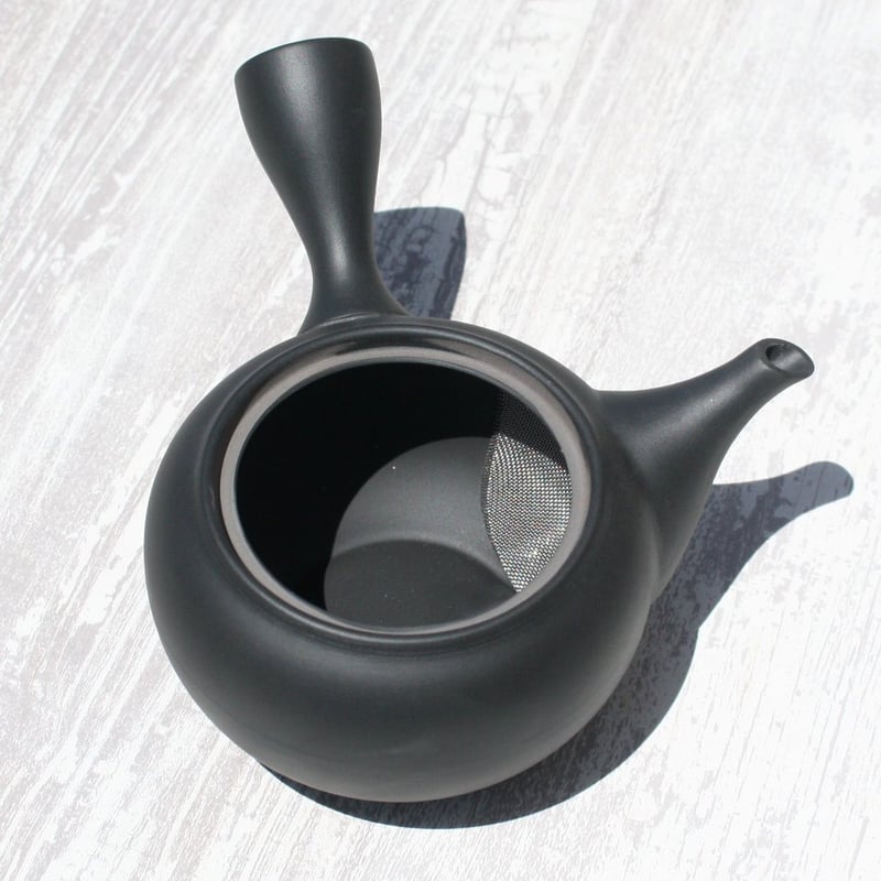 常滑焼の大形うつわ 常滑焼の大形うつわ