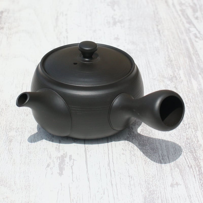 常滑焼 常滑焼 竹春窯 黒窯変釜型スジ引き急須 セラメッシュ（陶製茶こし