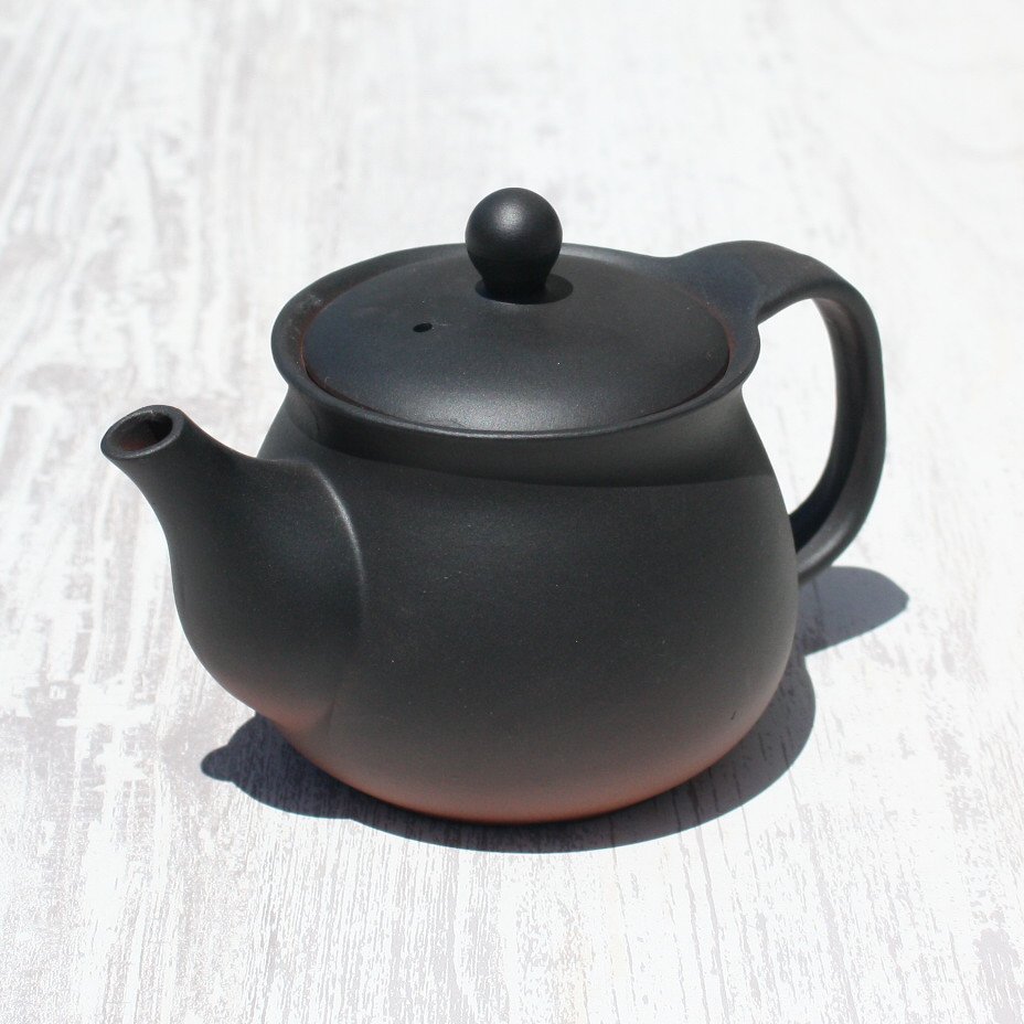 常滑焼 朱泥黒ぼかしポット ステンレス茶こし 日本製 | とことこ