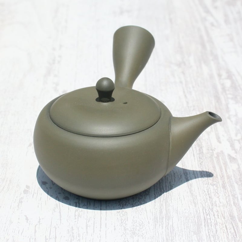 清代　梅枝急須（箱付き） 常滑焼 昭龍 金極丸急須 セラメッシュ茶こし 260cc 木箱入 – SEIKADO