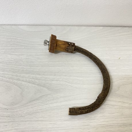 自然木（ツタ）フック船長パーチ②　パーチ直径1cm／円直径13×14cm