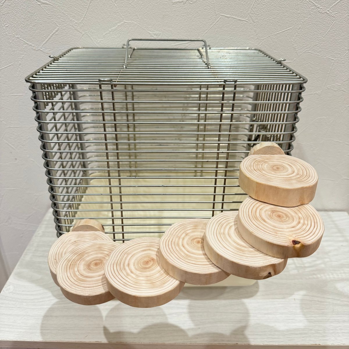 桧の螺旋階段（可動式） | 自然木の鳥用品 鳥豆堂【トリマメドウ