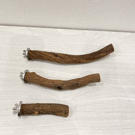 自然木（ツタ）パーチ3本セット③ 直径2cm 長さ8cm/15cm/20cm