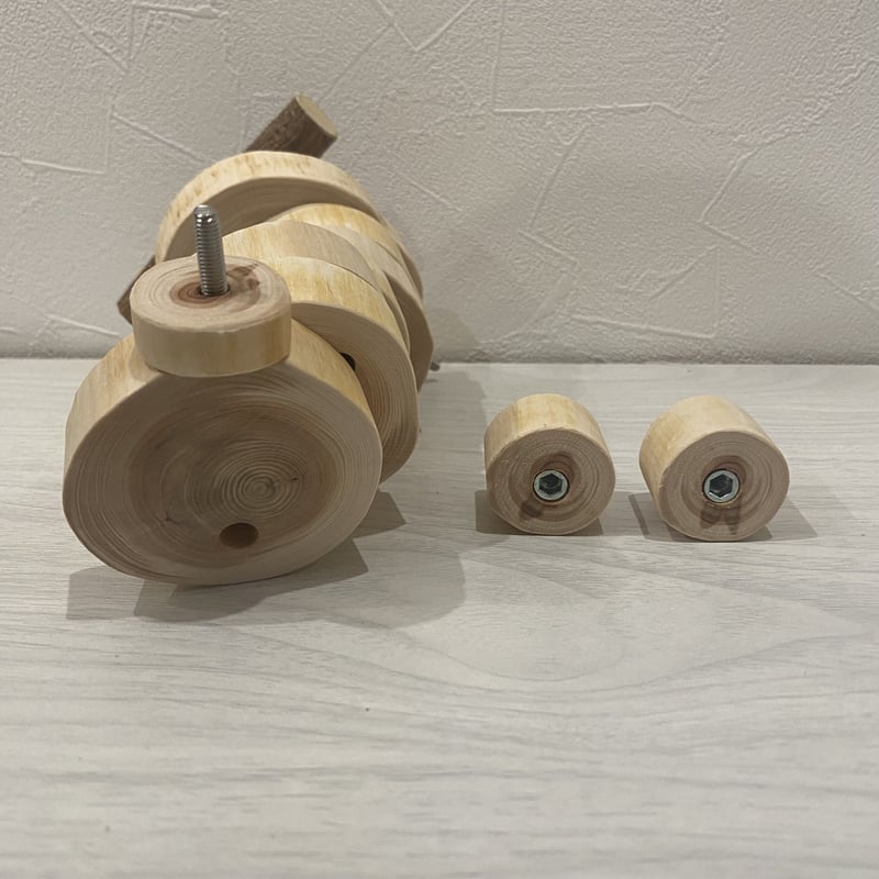 桧の螺旋階段（可動式） | 自然木の鳥用品 鳥豆堂【トリマメドウ