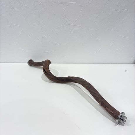 自然木（ツタ）うねうねパーチ③  HOEI465 直径約1.8〜2cm/長さ44cm