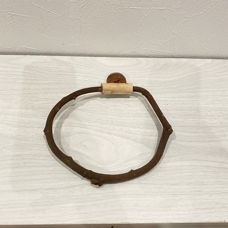 自然木（ツタ）のドーナツパーチ　ビックサイズ  パーチ直径1cm／円直径18×16cm