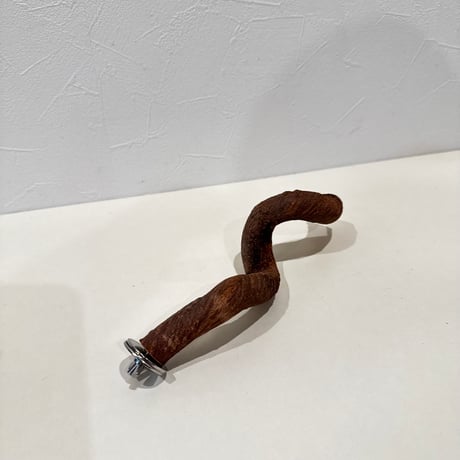 自然木（ツタ）うねうねパーチ②【自然木　止まり木 バンブルフット予防 】