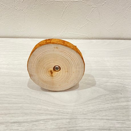 【体重測定用】自然木(ツタ)のスタンドパーチ②   パーチ長さ8cm／高さ約10cm