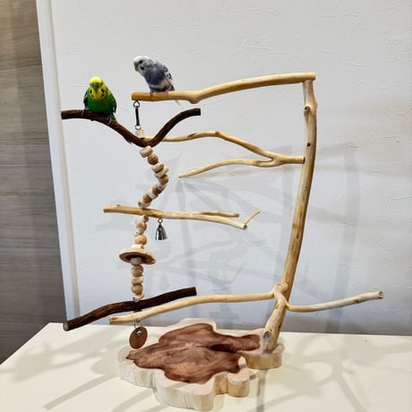 ツリーアスレチック 国産ウッドビーズのおでんくんつき【インコのおもちゃ・ブランコ・自然木のとまり木】バードアスレチック