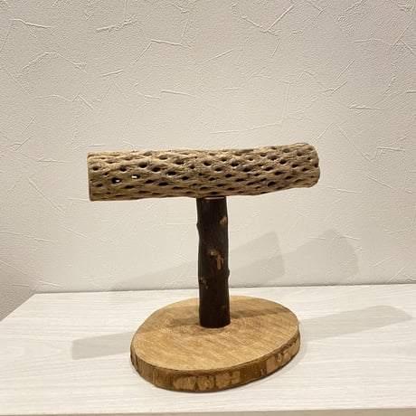 カクタスのスタンドパーチ大型さん用　パーチ長さ23cm／高さ13.5cm