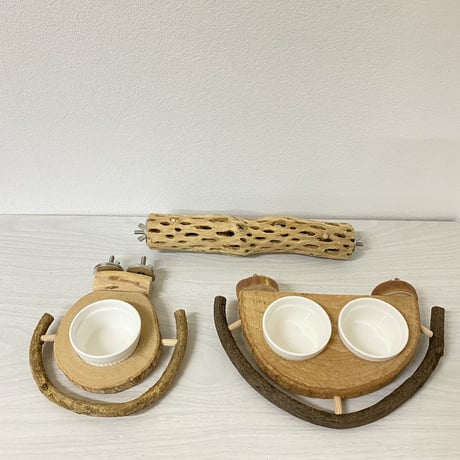 【noel様専用】おやつ入れ付きテーブルパーチ1個用・2個用　キャリー用カクタスパーチ小直径3～4cm／長さ22cm