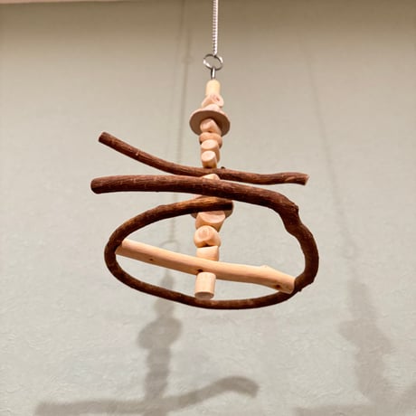 【choco.goro_fuku様専用】国産ウッドビーズとツタのブランコ【インコ・オウムのおもちゃ・自然木の止まり木】
