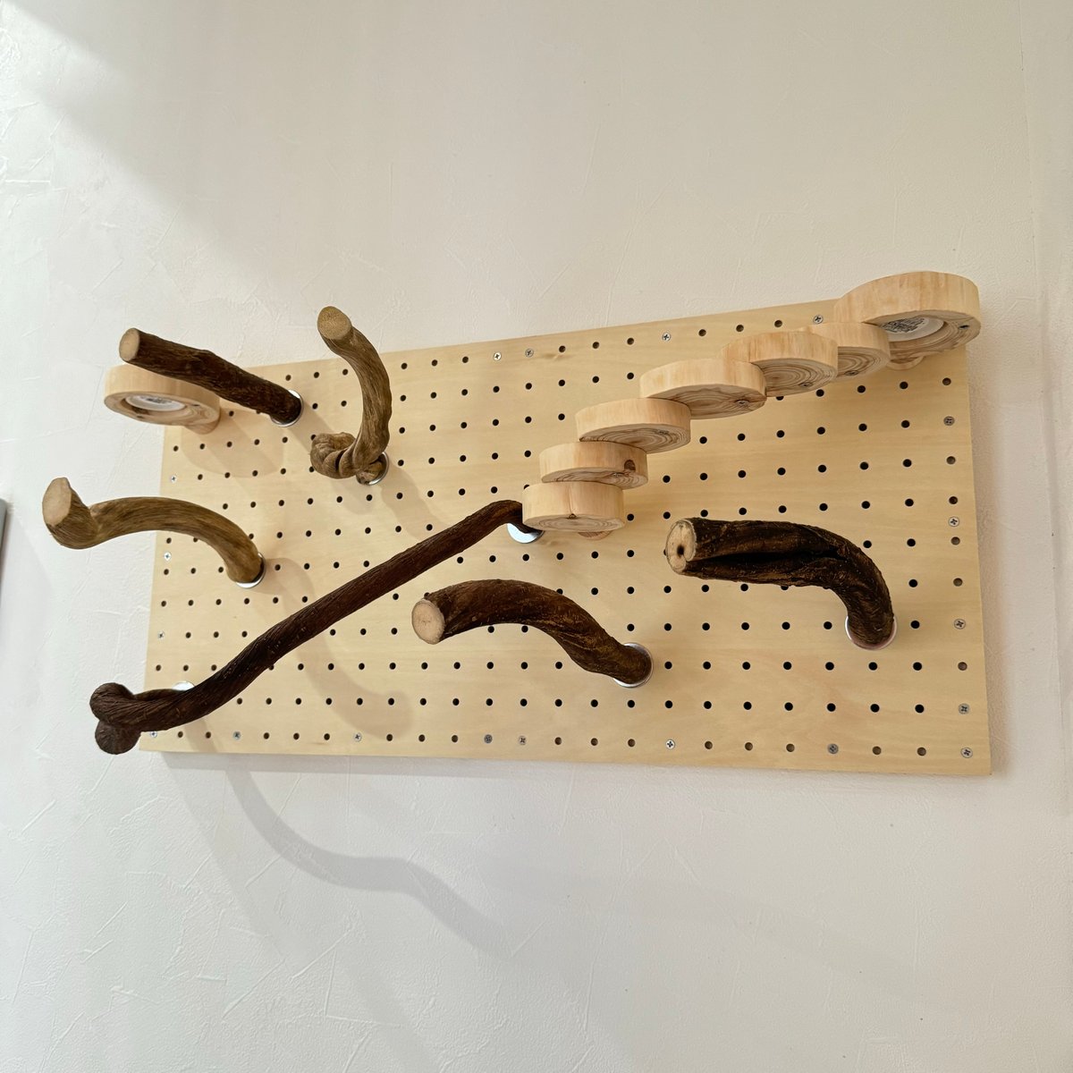 自由にカスタム 壁掛けバードアスレチック【A】 | 自然木の鳥用品 鳥豆