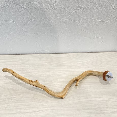 自然木（カイヅカイブキ）のパーチ② 　直径1～1.5cm／長さ32cm