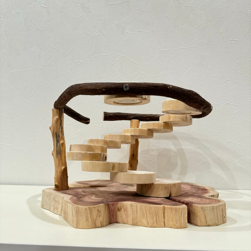 ツタと螺旋階段のおやつ入れ付きスタンドパーチ【インコのおもちゃ