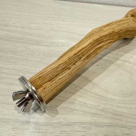 自然木（ツタ皮無し）パーチ④ 直径2~2.3cm/長さ30cm