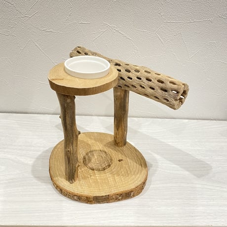 カクタスのスタンドパーチ②　パーチ長さ20.5cm／高さ16cm