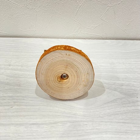 【体重測定用】自然木(ツタ)のスタンドパーチ③    パーチ長さ8cm／高さ約10cm