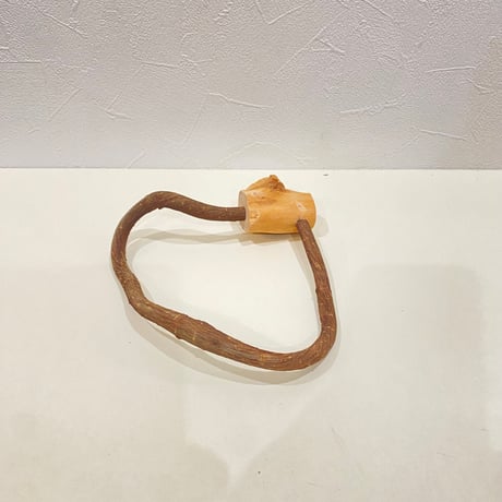 自然木（ツタ）のドーナツパーチ　約16×14cmの円形/ツタ直径1cm
