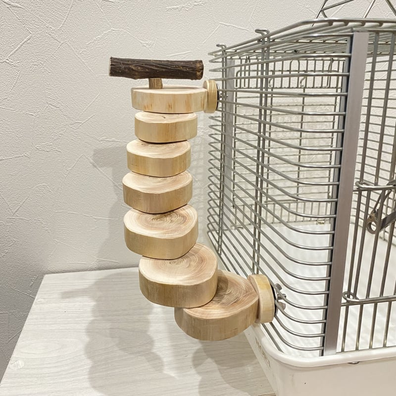 桧の螺旋階段(可動式) | 自然木の鳥用品 鳥豆堂【トリマメドウ】 桧の螺旋階段(可動式) | 自然木の鳥用品 鳥豆堂【トリマメドウ】