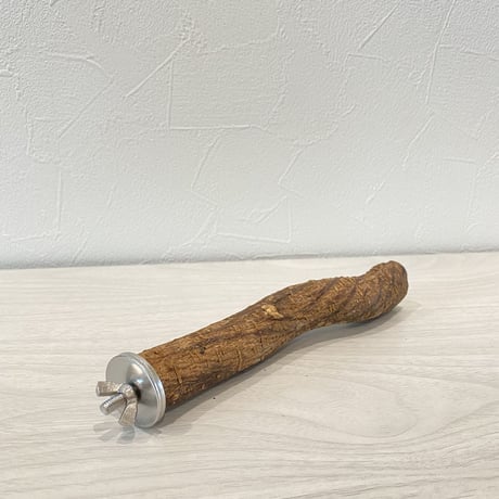 自然木（ツタ）のパーチ⑨　直径2.5cm 長さ17cm