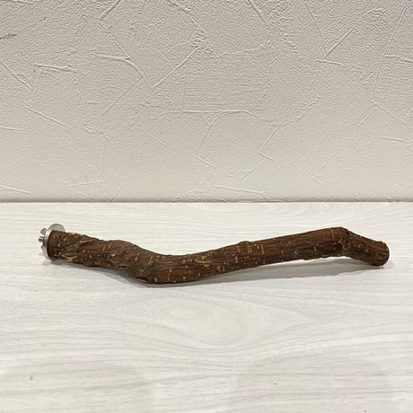 自然木（ツタ）パーチ⑧ 直径2cm 長さ26.5cm