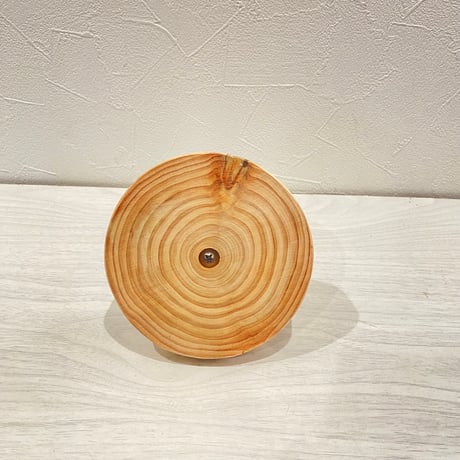 自然木(ツタ)のスタンドパーチ③   パーチ長さ12cm／高さ約10.5cm