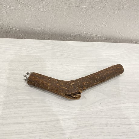 自然木（ツタ）パーチ① 直径2.5-3cm長さ10/13cm