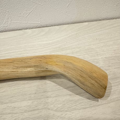 自然木（ツタ皮無し）パーチ③ 直径2.2~2.5cm/長さ25cm