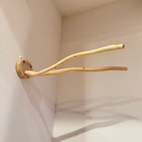 桧のピノキオの鼻 ③【インコ・小鳥のおもちゃ　自然木の止まり木】