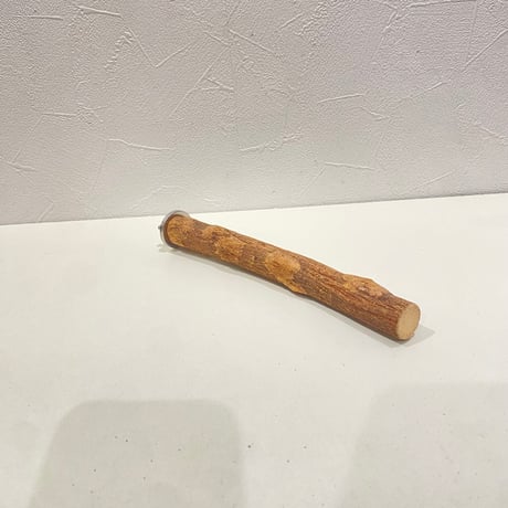 自然木（ツタ）パーチ⑤  直径約2.1cm/長さ20cm