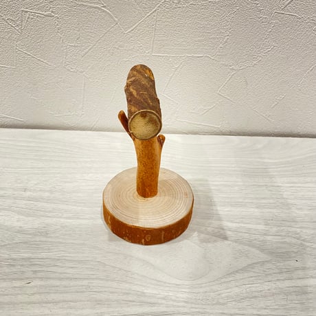 【体重測定用】自然木(ツタ)のスタンドパーチ⑤  パーチ長さ8cm／高さ約10cm