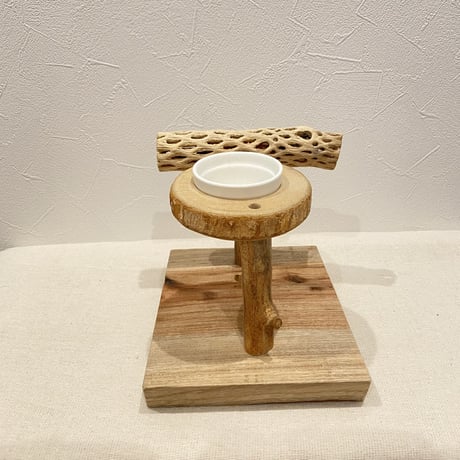 カクタスのスタンドパーチ②　パーチ長さ15cm／高さ14.5cm