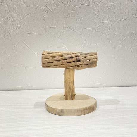 カクタスのスタンドパーチ⑤　パーチ長さ13.5cm／高さ13.5cm