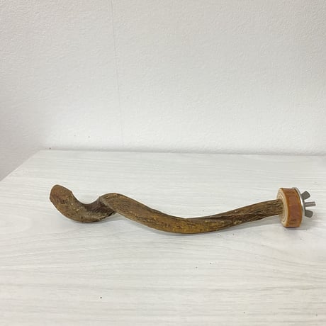 自然木（ツタ）のパーチ⑦　直径1.3cm／長さ20cm