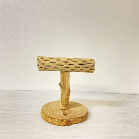 カクタスのスタンドパーチ③　パーチ長さ13.5cm／高さ14.5cm