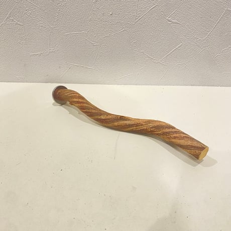 自然木（ツタ）パーチ ⑧ 直径約1.8cm/長さ23cm