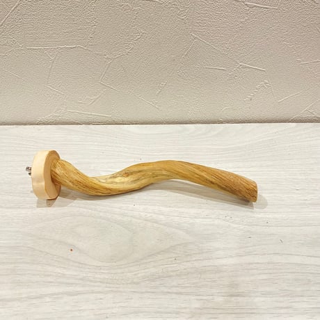 自然木（ツタ皮無し）パーチ① 直径1.8~2.2cm/長さ18cm