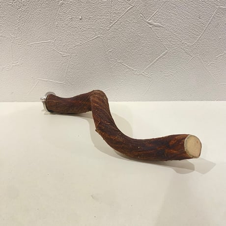 自然木（ツタ）パーチ 直径約1.8~2.5cm/長さ21cm