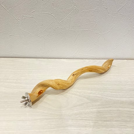 自然木（ツタ皮無し）パーチ 直径1.5~2cm/長さ26cm