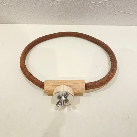 自然木（ツタ）のドーナツパーチ　約17×18cmの円形/ツタ直径1cm