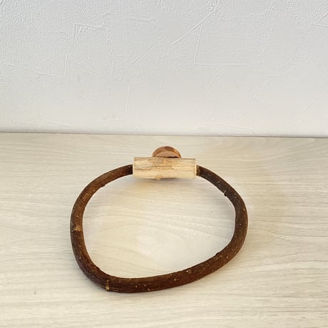 自然木（ツタ）のドーナツパーチ② パーチ直径1cm／円直径15×14cm