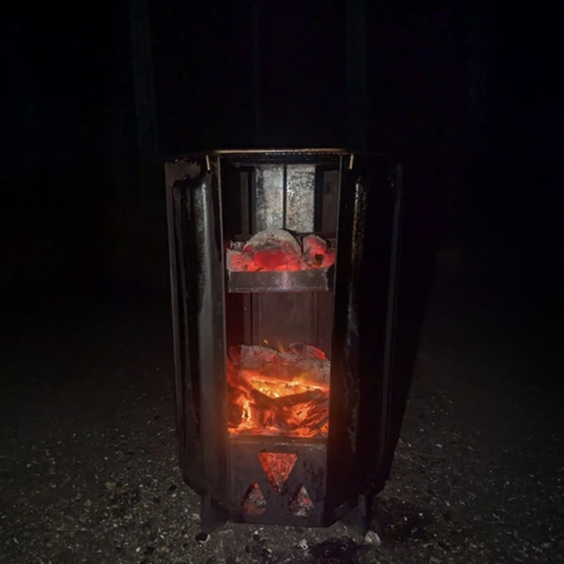 新品未使用 アウトレット(箱不良) 焚き火台 シンプル Fire Pit 新品未