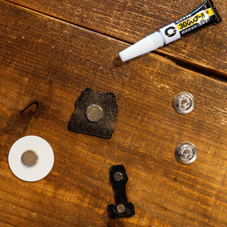 -Magnetic Pin Badge-