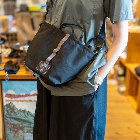【RawLow Mountain Works 】- Tabitibi Tote　CORDURA 1000