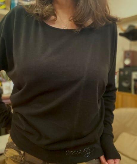 Rhinestone Pullover Shirt (MT-１)