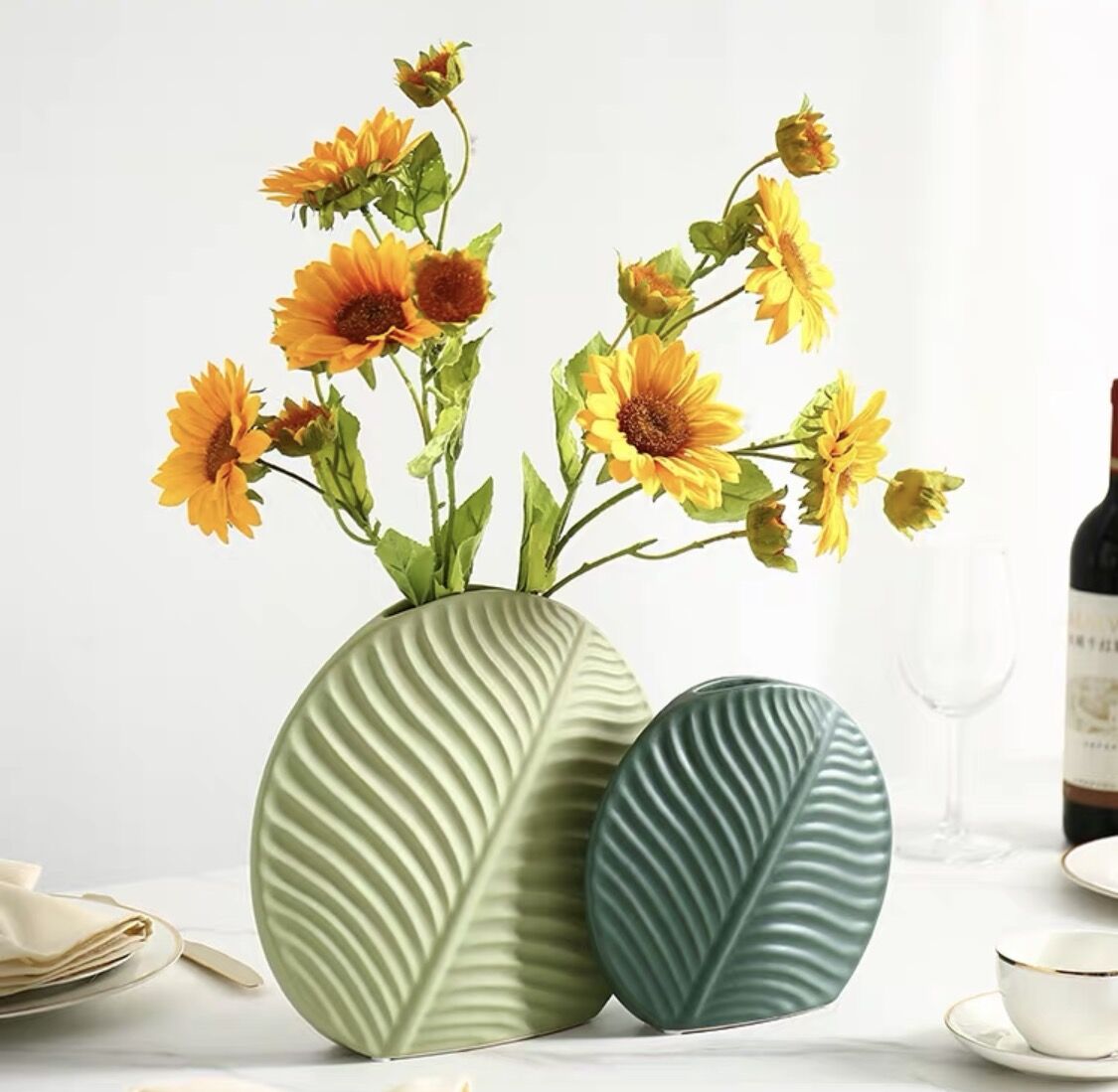 花と葉のデザイン 花瓶 LSA FLOWER フラワー Tall Stem Vase 29cm / Living Talk Decor