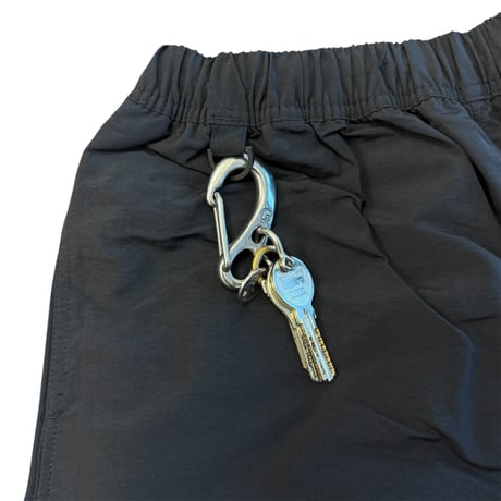 NYLON SHORTS(BLACK）